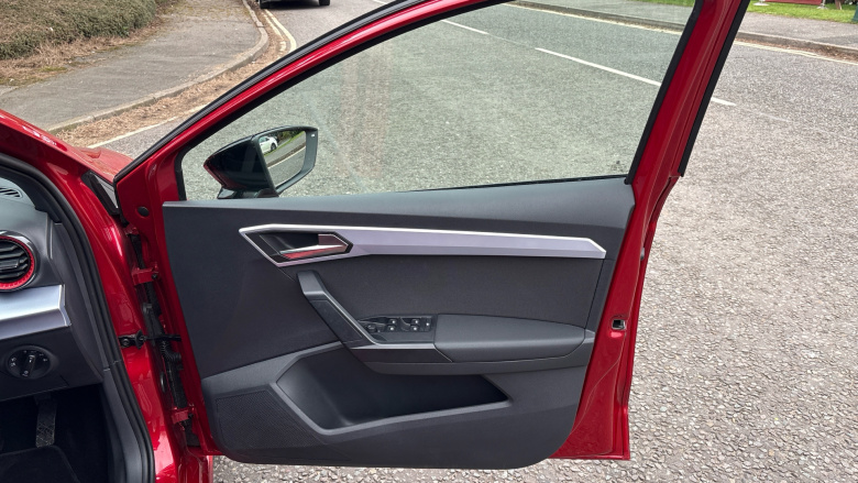 SEAT Ibiza 1.0 TSI 110 FR 5dr DSG Petrol Hatchback